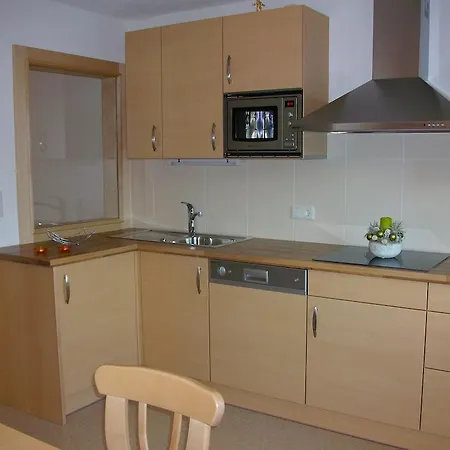 Wiesenhof Apartment Fuegen Room photo