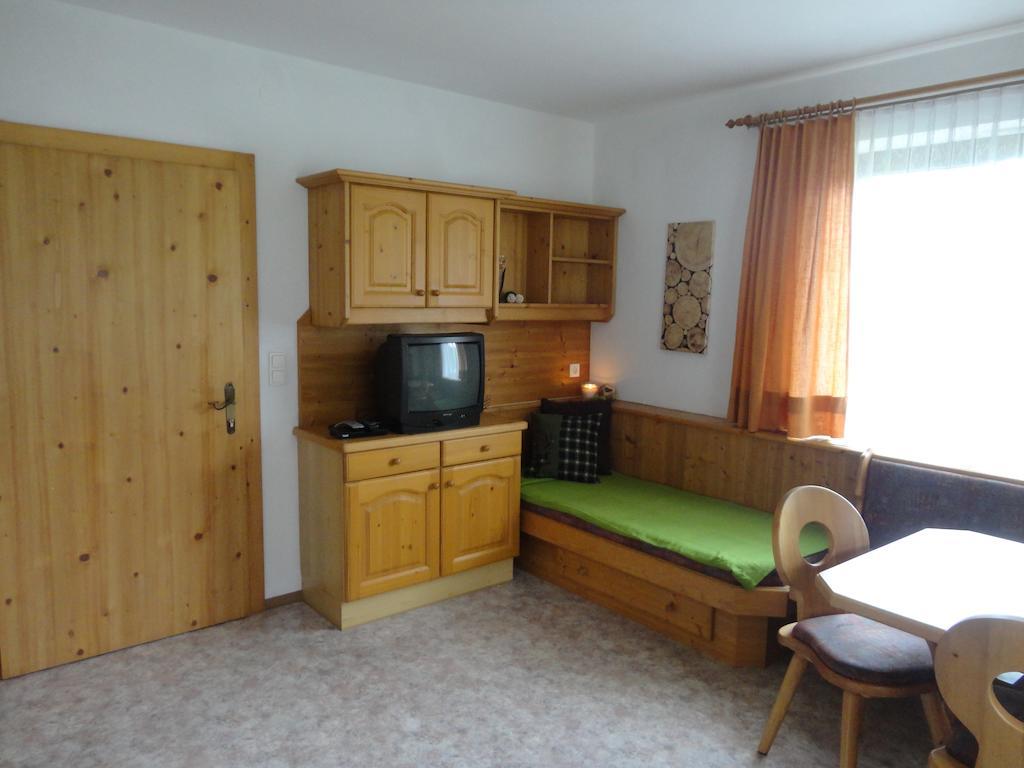 Apartment Wiesenhof Fuegen